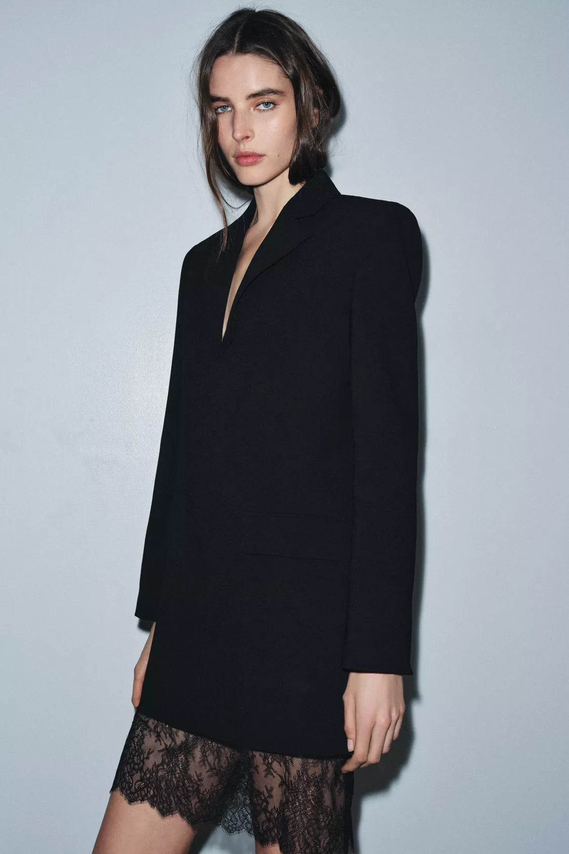 Ètoile Sleek Lace Blazer