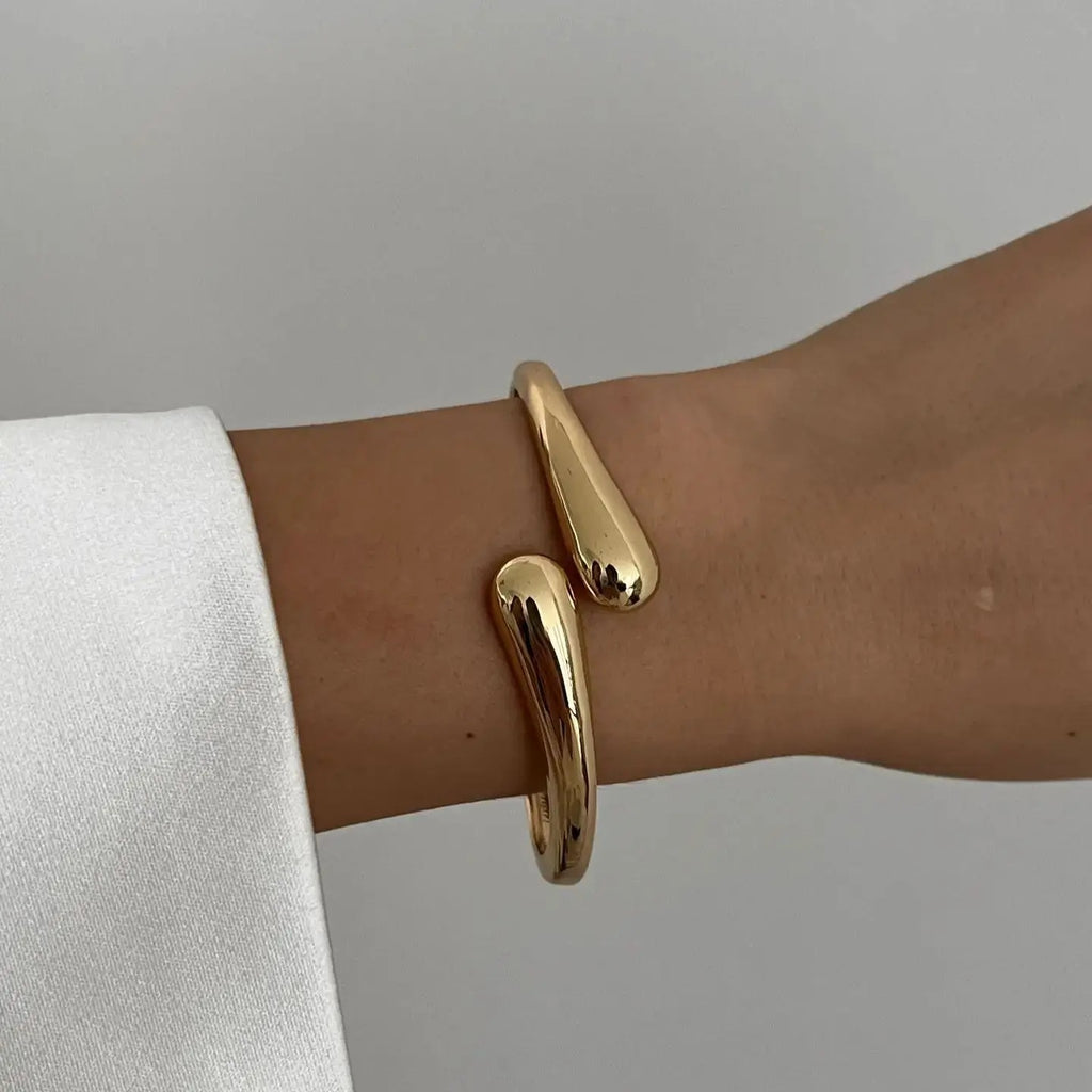 The Endless Arc Bangle